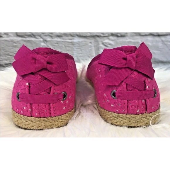 NWOB Ugg Pure K Tassy Eyelet Flats in Pink. Size 6 Girls/Women's 8 - Picture 8 of 11
